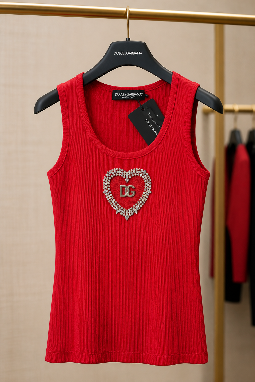 D&G red top